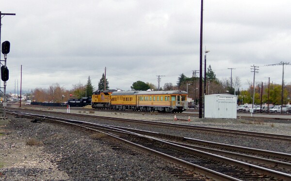 UP8773&nbsp;&lpar;SD70ACe&rpar; - UPP140&nbsp;Stanford - UPP150&nbsp;Sunset
