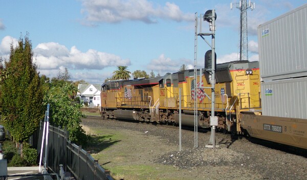 UP5442 &lpar;C45ACCTE&rpar; - UP3962 &lpar;SD70M&rpar;