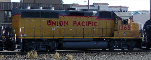 UP1365 &lpar;GP40-2&rpar;