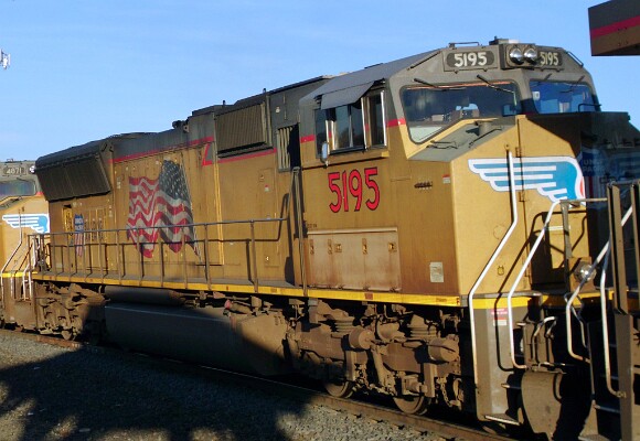 UP5195 &lpar;SD70M&rpar;