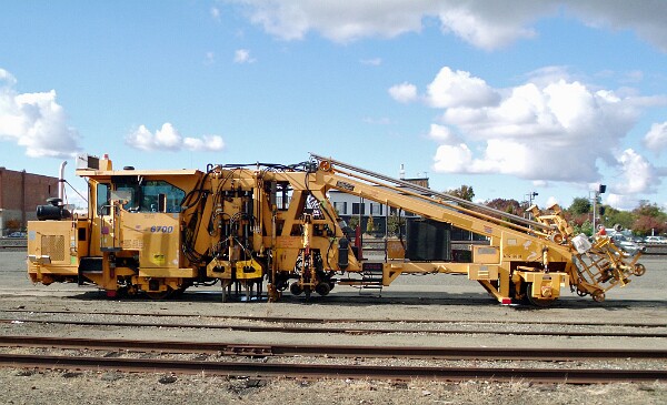Union Pacific ATS 0601 - Fairmont Jackson Tamper