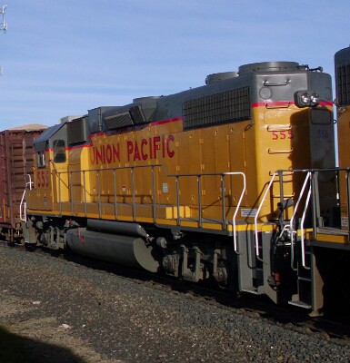 UP555 &lpar;GP38-2&rpar;