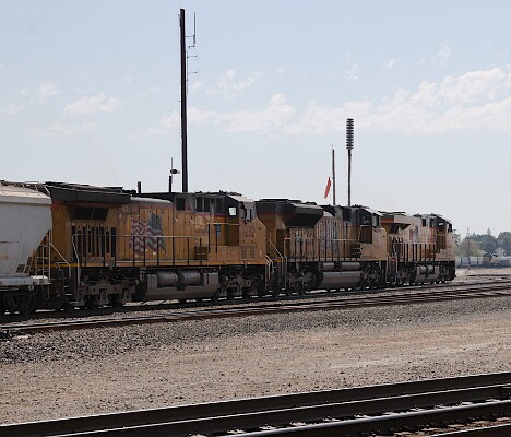 UP7487&nbsp;&lpar;C45ACCTE&rpar; - UP8356&nbsp;&lpar;SD70ACe&rpar; - UP7232&nbsp;&lpar;C44ACM&rpar;