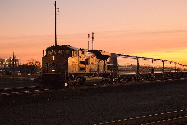 UP8934&nbsp;&lpar;SD70AH&rpar;