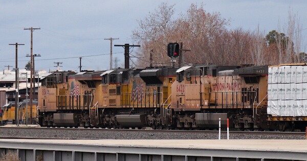 UP8154&nbsp;&lpar;C45AH&rpar; - UP9002&nbsp;&lpar;SD70AH&rpar; - UP6432&nbsp;&lpar;C44AC&rpar;