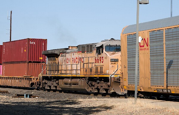 UP6693&nbsp;&lpar;C44AC&rpar;