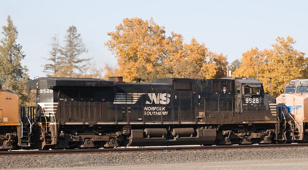 NS9528&nbsp;&lpar;D9-44CW&rpar;