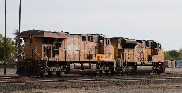 UP9074&nbsp;&lpar;SD70AH&rpar; - UP5250&nbsp;&lpar;C45ACCTE&rpar;