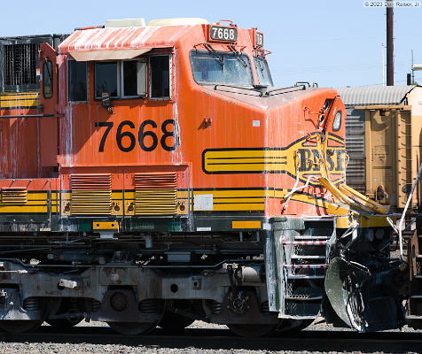 BNSF7668&nbsp;&lpar;ES44DC&rpar;