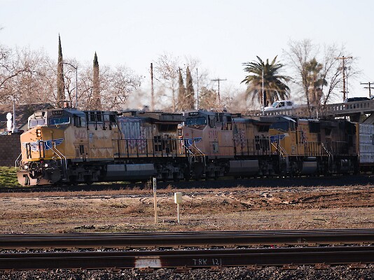 UP6422&nbsp;&lpar;C44ACM&rpar; - UP5799&nbsp;&lpar;C44ACCTE&rpar; - UP4361&nbsp;&lpar;SD70M&rpar; - UP7008&nbsp;&lpar;C44ACCTE&rpar;