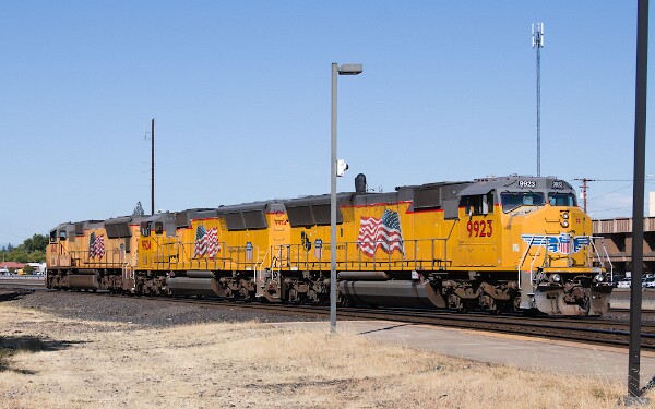 UP4845&nbsp;&lpar;SD70M&rpar; - UP9924&nbsp;&lpar;SD59MX&rpar; - UP9923&nbsp;&lpar;SD59MX&rpar;