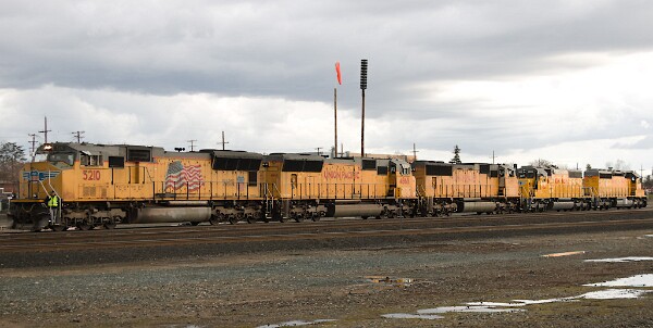 UP5210&nbsp;&lpar;SD70M&rpar; - UP4868&nbsp;&lpar;SD70M&rpar; - UP4479&nbsp;&lpar;SD70M&rpar; - UPY426&nbsp;&lpar;PS6B&rpar; - UPY326&nbsp;&lpar;SD40N&rpar;