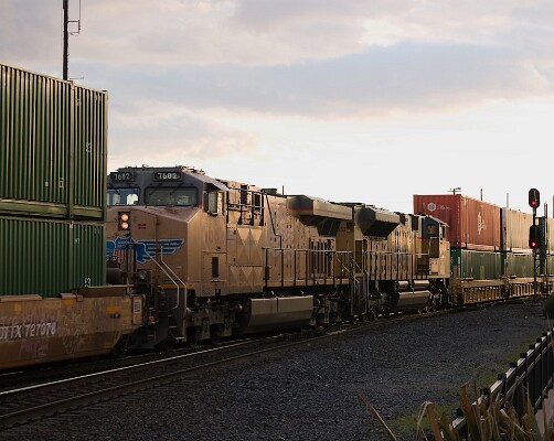 UP8552&nbsp;&lpar;SD70ACe&rpar; - UP7682&nbsp;&lpar;C45ACCTE&rpar;