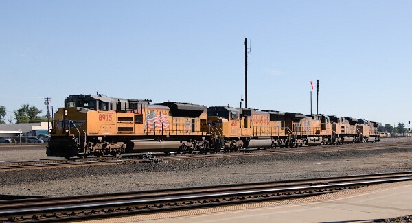 UP8975&nbsp;&lpar;SD70AH&rpar; - UP4601&nbsp;&lpar;SD70M&rpar; - UP6685&nbsp;&lpar;C44ACM&rpar; - UP8403&nbsp;&lpar;SD70ACe&rpar; - UP7100&nbsp;&lpar;C44AC&rpar;