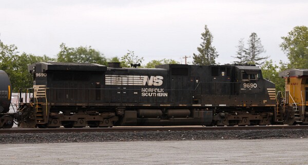 NS9690&nbsp;&lpar;D9-40CW&rpar;