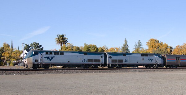 AMTK816&nbsp;&lpar;P40DC&sol;P42DC&rpar; - AMTK144&nbsp;&lpar;P42DC&rpar;