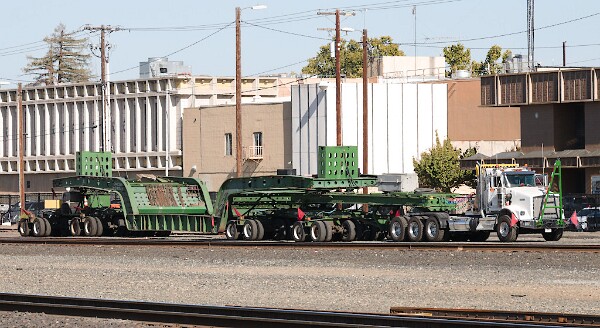 Hey, that's not a train! - An Omega Morgan Dual&nbsp;Lane&nbsp;Trailer.