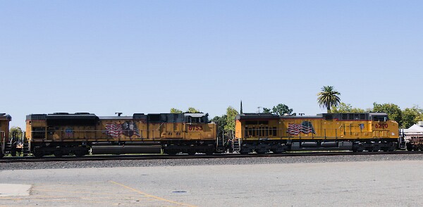UP8753&nbsp;&lpar;SD70ACe&rpar; - UP6290&nbsp;&lpar;C44ACM&rpar;