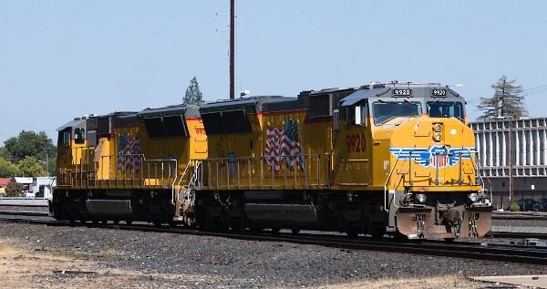 UP9921&nbsp;&lpar;SD59MX&rpar; - UP9920&nbsp;&lpar;SD59MX&rpar;