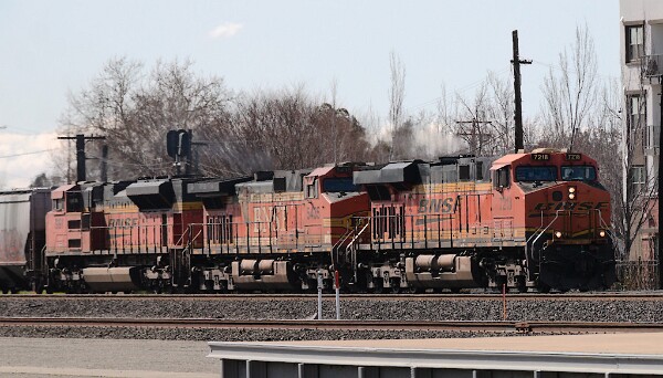 BNSF7218&nbsp;&lpar;ES44DC&rpar; - BNSF5435&nbsp;&lpar;DASH&nbsp;9-44CW&rpar; - BNSF9191&nbsp;&lpar;SD70ACe&rpar;