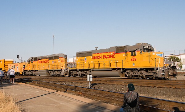 UPY329&nbsp;&lpar;SD40N&rpar; - UPY429&nbsp;&lpar;PS6B&rpar;