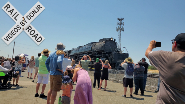 A Steam Whistle Demonstration By The Big Boy. - UP4014 A Video From My YouTube Channel.