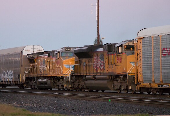 UP6189&nbsp;&lpar;C44ACM&rpar; - UP8981&nbsp;&lpar;SD70AH&rpar;