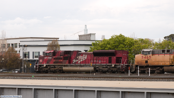 UP1988&nbsp;&lpar;SD70ACe&rpar; - UP5465&nbsp;&lpar;C45ACCTE&rpar;