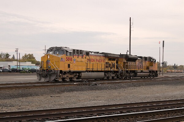 UP5898&nbsp;&lpar;C44ACM&rpar; - UP8365&nbsp;&lpar;SD70ACE&rpar;