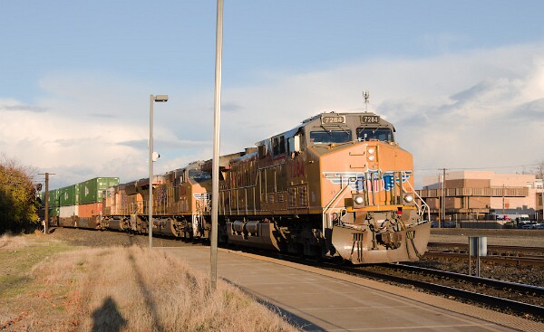 UP7284&nbsp;&lpar;C44ACM&rpar; - UP7804&nbsp;&lpar;C45ACCTE&rpar; - UP3817&nbsp;&lpar;SD70M&rpar;